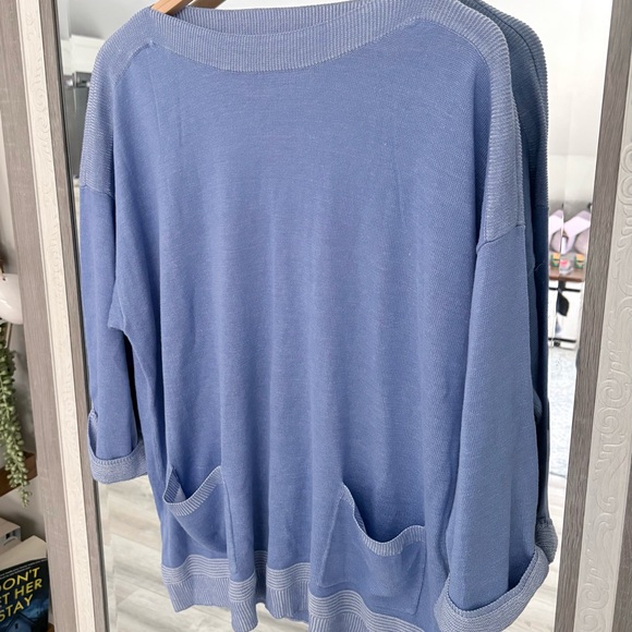 🦋 $15 Chico’s boxy knit sweater - Picture 2 of 9